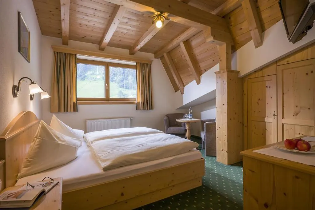 Hotel Garni Klocker-1