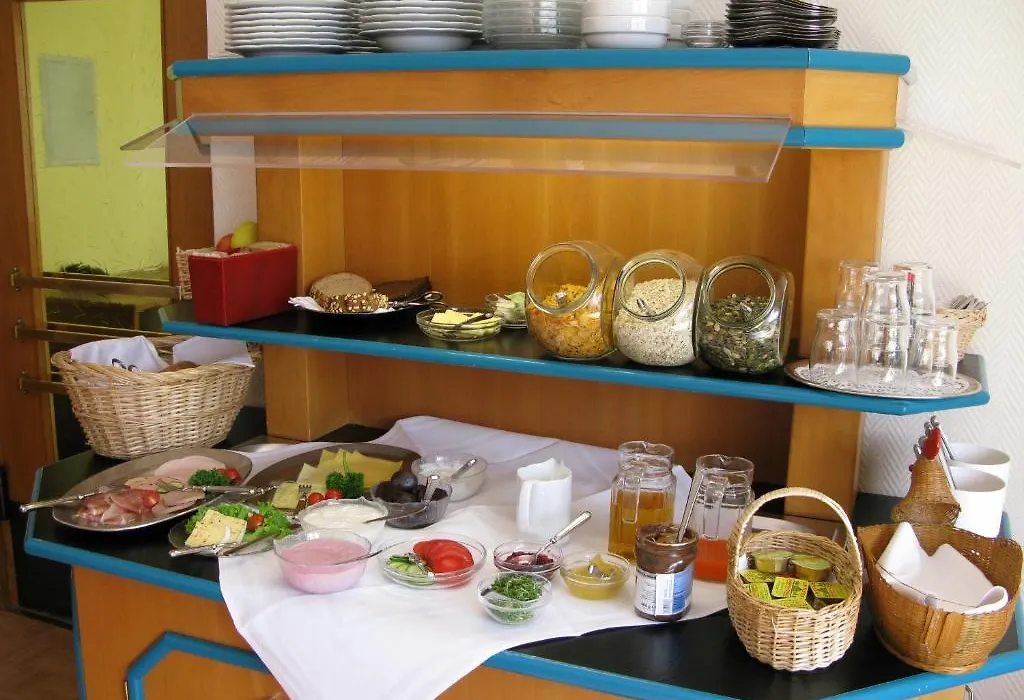 Hotel-Pension Haus Erna-1