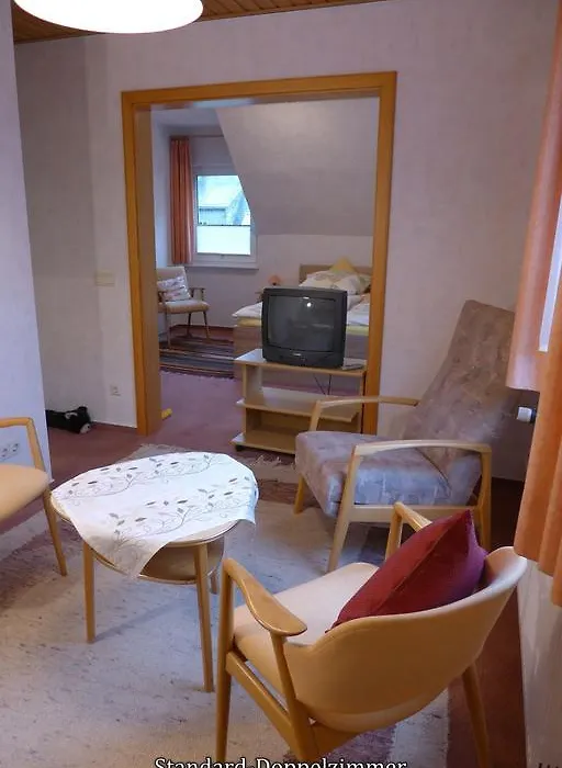 Pension Haus Linden-1