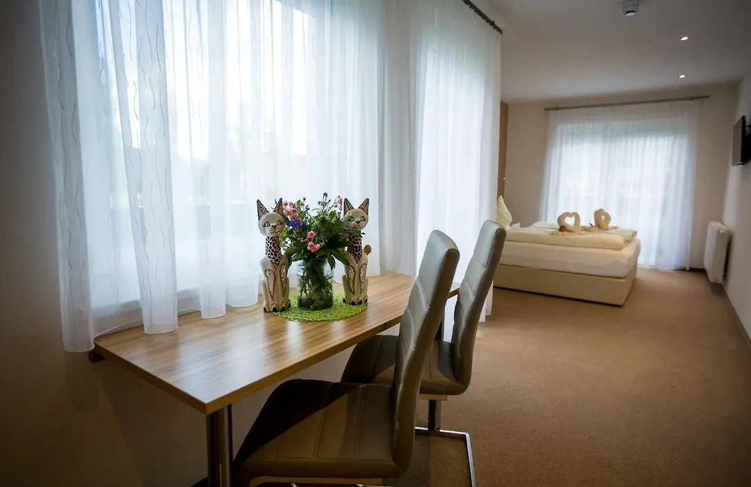 Gästehaus Krappinger/Pizzeria Mamma Mia-1