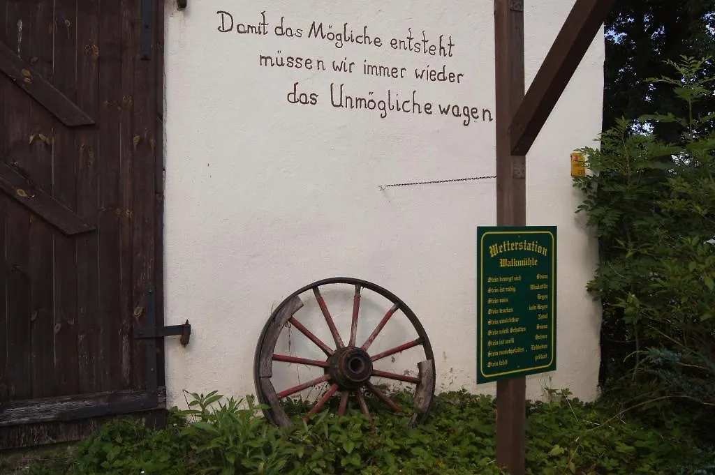 Land-Gast-Hof WALKMÜHLE-1