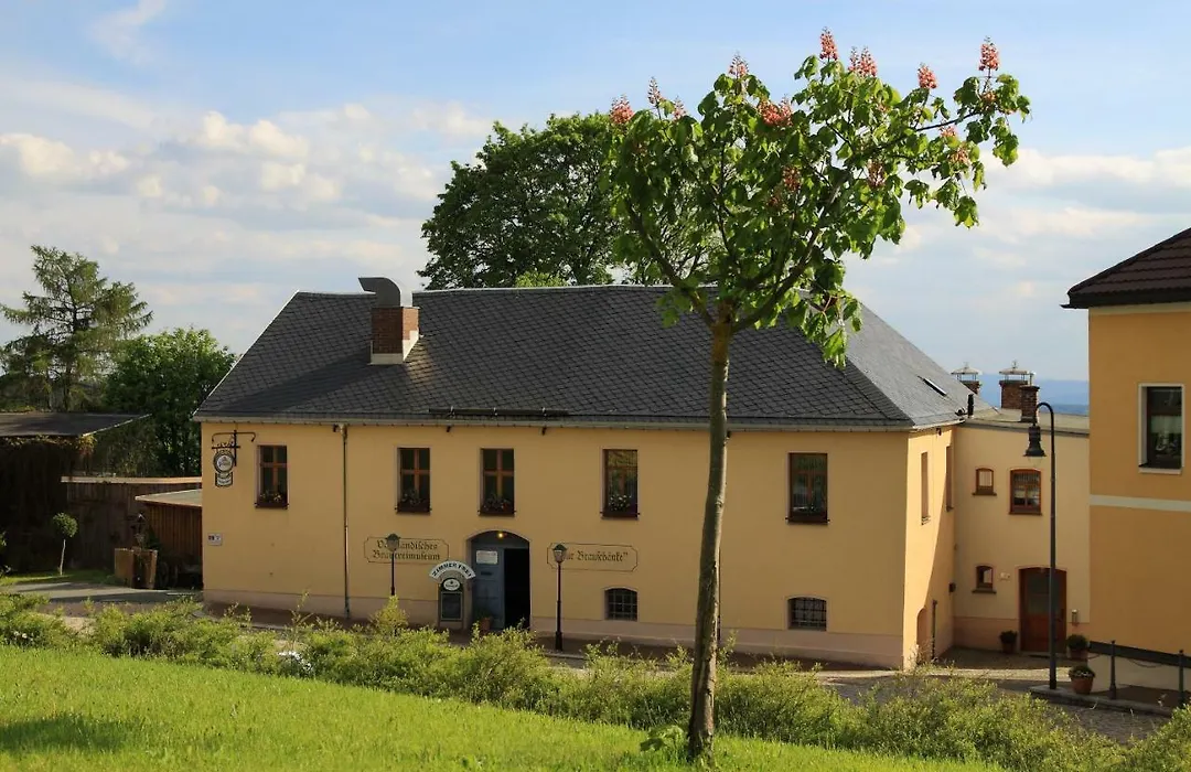 Pension und Gaststätte Zur Brauschänke-1