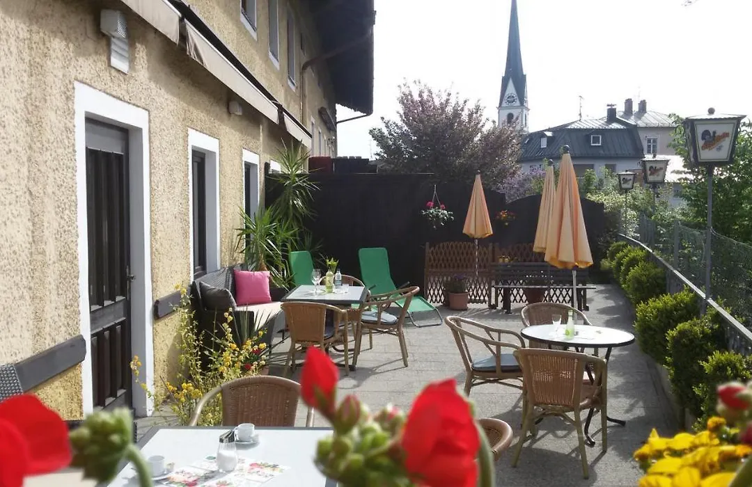 Hotel Pension Lindenhof-1