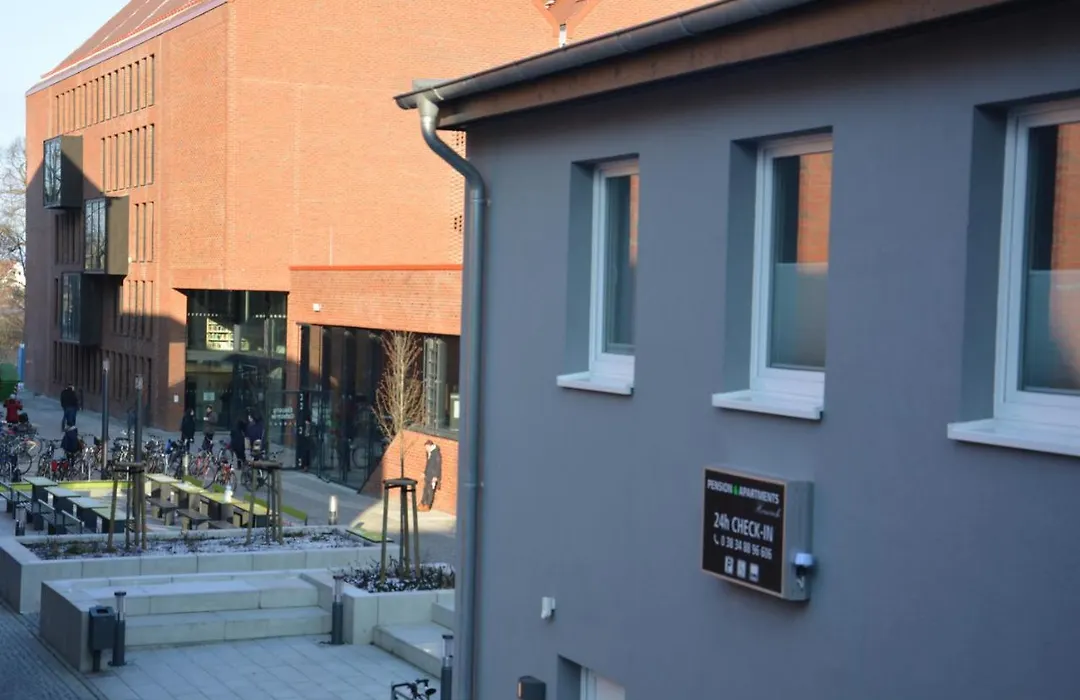 "Pension Heinrich" Im Zentrum Der Stadt Und Trotzdem Sehr Ruhig, Jedes Zimmer Mit Kuechenzeile-1