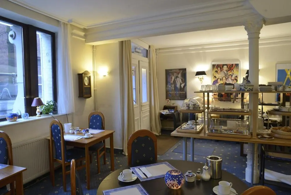 ALPHA Hotel Garni-1