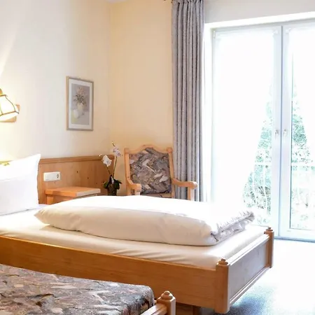 Waldhotel Twiehaus Garni-2