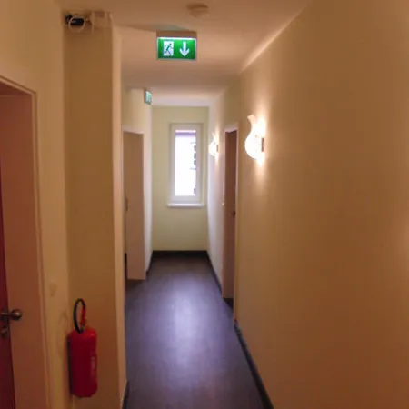 Hotel Garni Am Kirchplatz-3