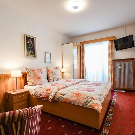 Gartenhotel Garni Pension B&B-2