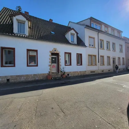 Pension Haus Baron 1 Neckarau-3