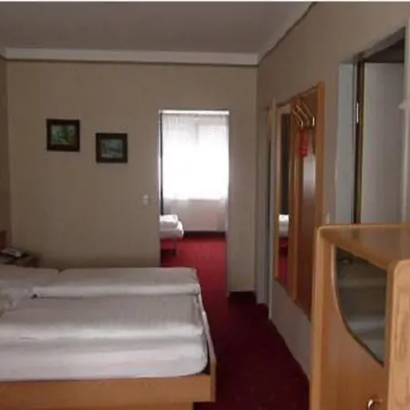 Hotel Domino-2