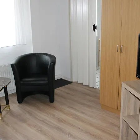 Gasthof&Pension Zum Saalestrand-3