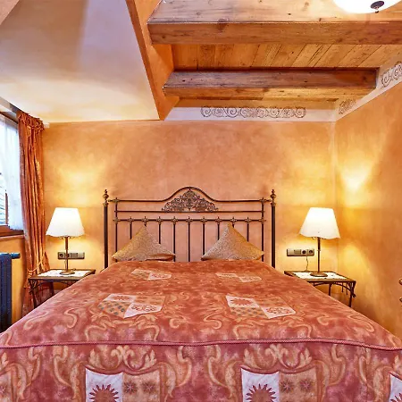 Historik Hotel Gotisches Haus garni-3