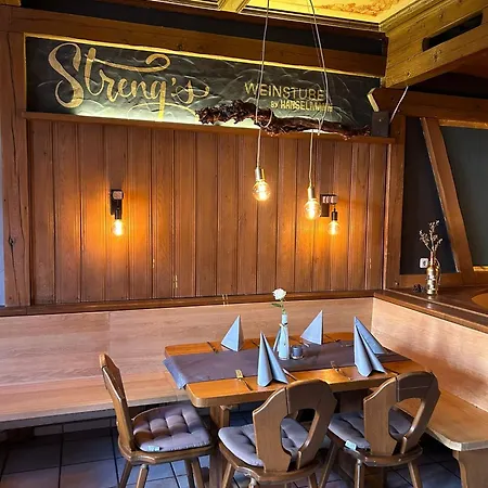 Streng's Weinstube-2