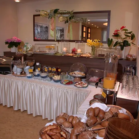 Cafe Schneidewind-3