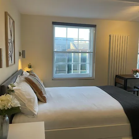 Grays Inn Road - Room 6-2