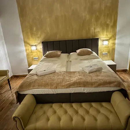 Atmosfera Rooms & Restaurant-3