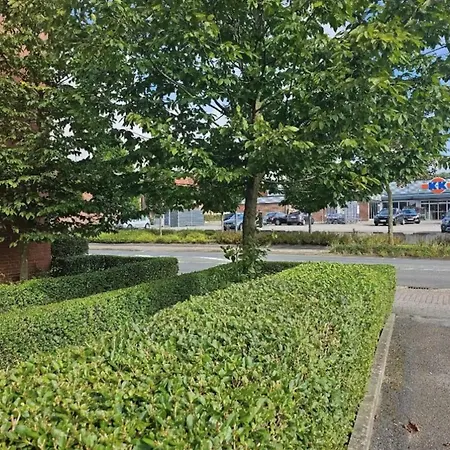 BOARDINGHOUSE PD25 ALTE FEUERWACHE I Unterkunft mit Einzel- und Doppelzimmer I 3min CityHospital I Monteure I Smart TV I Einzelbetten I Küche I Gemeinschaftsraum I Wasch I P-2