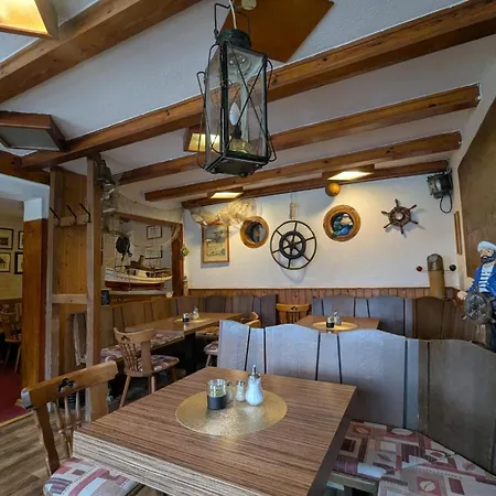 Pension&Restaurant Haus Hiddensee-2