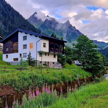 Gasthof-Pension Wulfenia-2