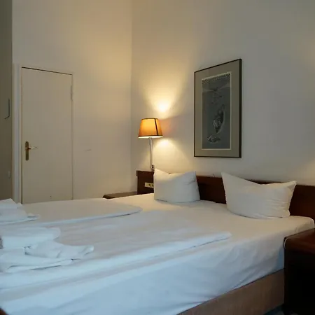 Hotel Pension Xantener Eck-3