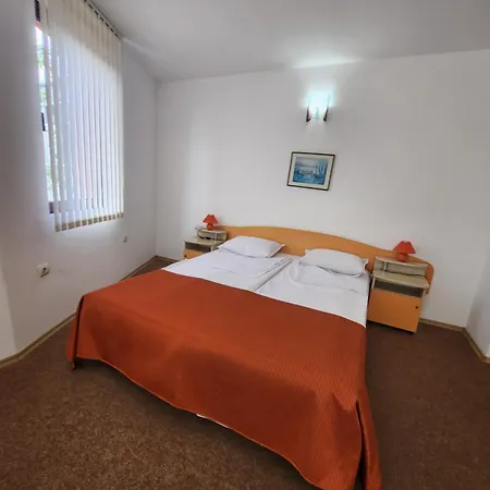 Guest House Granat-2