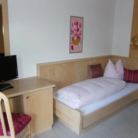 Katharina'S Sleepover - Budget Holiday Home-3