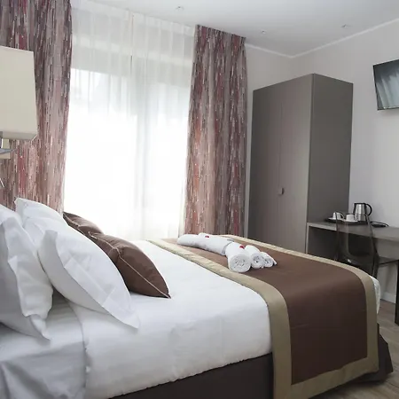 Leonardo Da Vinci Guest House-2