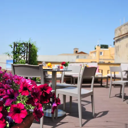 Piccola Navona Roof Garden-3