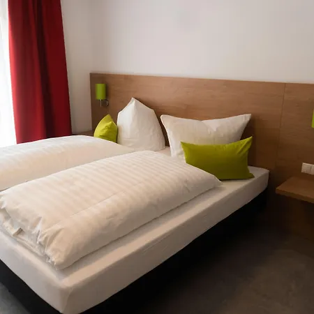 Pension Haas-Hotel am Turm-2