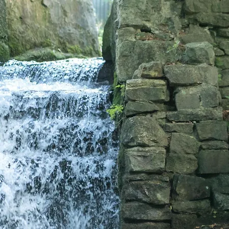 Haus am Wasserfall-2
