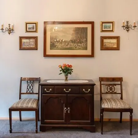 Pension Gräfliche Villa-2