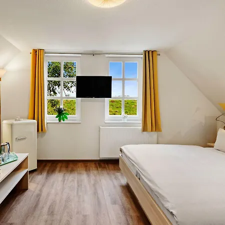 Hotel Deichinsel-2