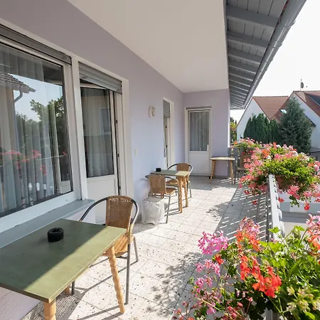 Schnitzelhaus und Pension Stadt Rosbach-3