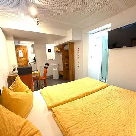 Gästehaus Sommertal, eigener Parkplatz, 800m zum Bodensee, 300m zur Altstadt-3