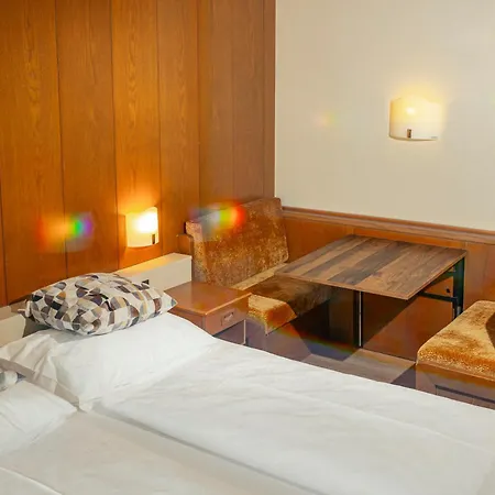 Pension zum Burggräfler-2