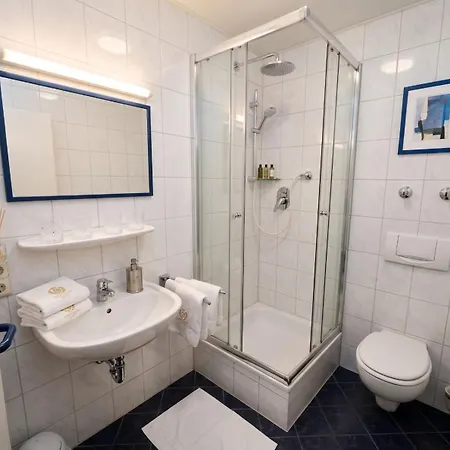 Hotel Garni Kreuzäcker-3