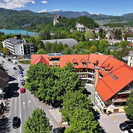 Pension Union-3