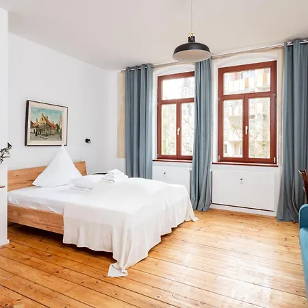 Künstlerzimmer im Kulturhaus Häselburg-2