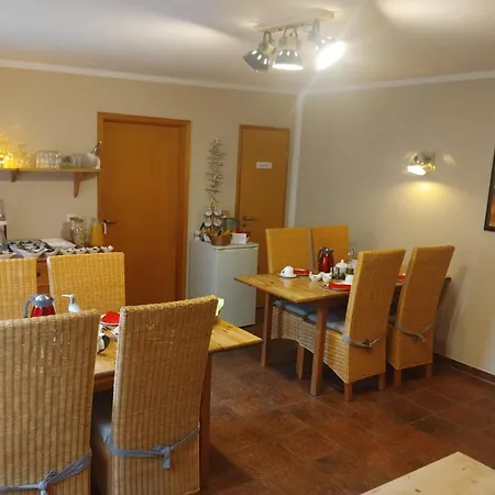 Hotel am Weinbergschloss-3