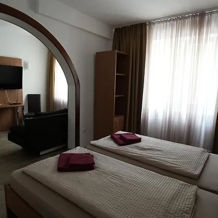 Berl Inn-2