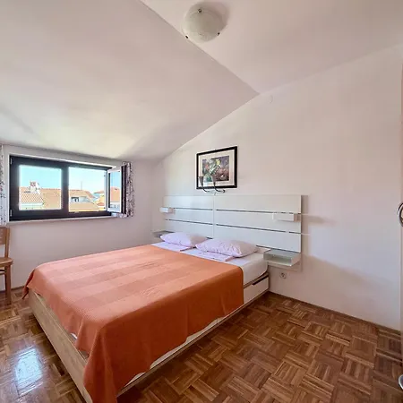 Apartments And Rooms Mofardin-3