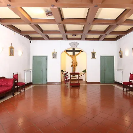 Casa Di Santa Francesca Romana A Ponte Rotto-3