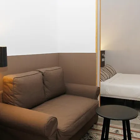 Bcn Home Guest House-2