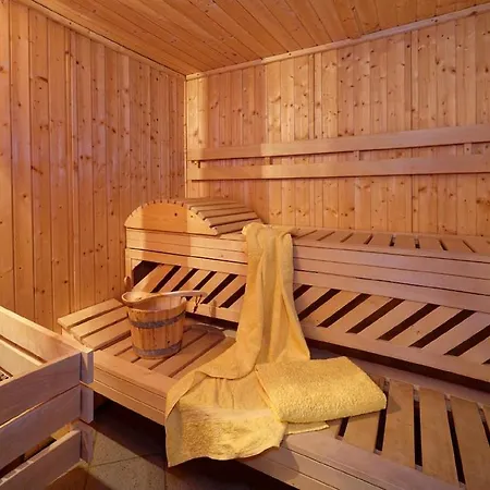 Berghof Pension und Ferienwohnungen-3