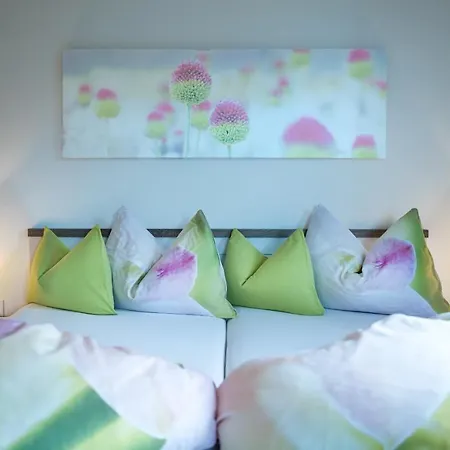 Niederhof life-3