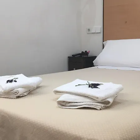Hostal R. Lido-3