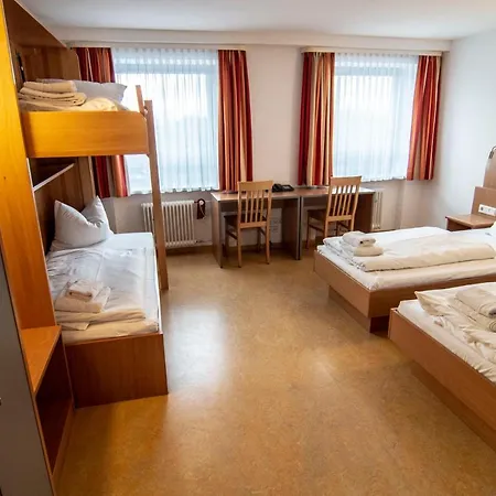 Ausbildungshotel St. Theresia-2