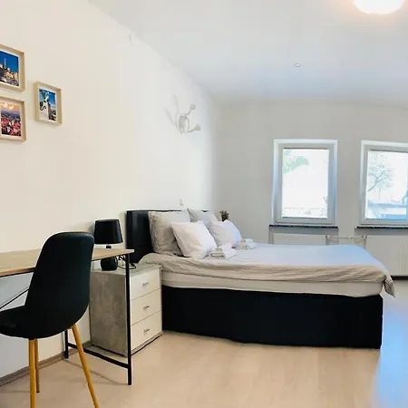 Lina Rooms Hostel-2