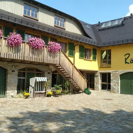 Pension Raupennest mit Blockhaussauna-2