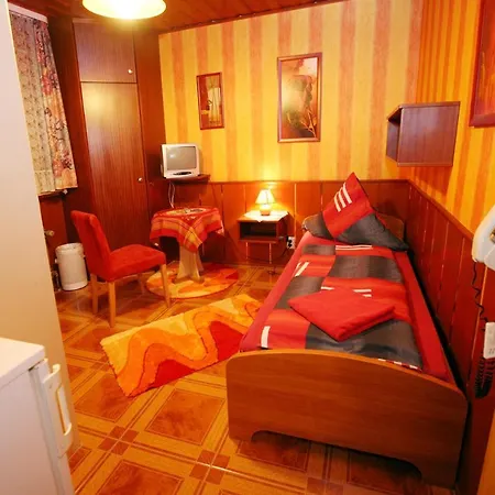 Hotel-Pension Klaer-2